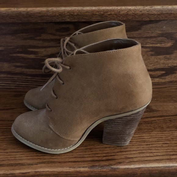Fall Heeled boots - Picture 2 of 2
